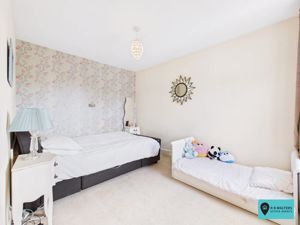 Bedroom- click for photo gallery